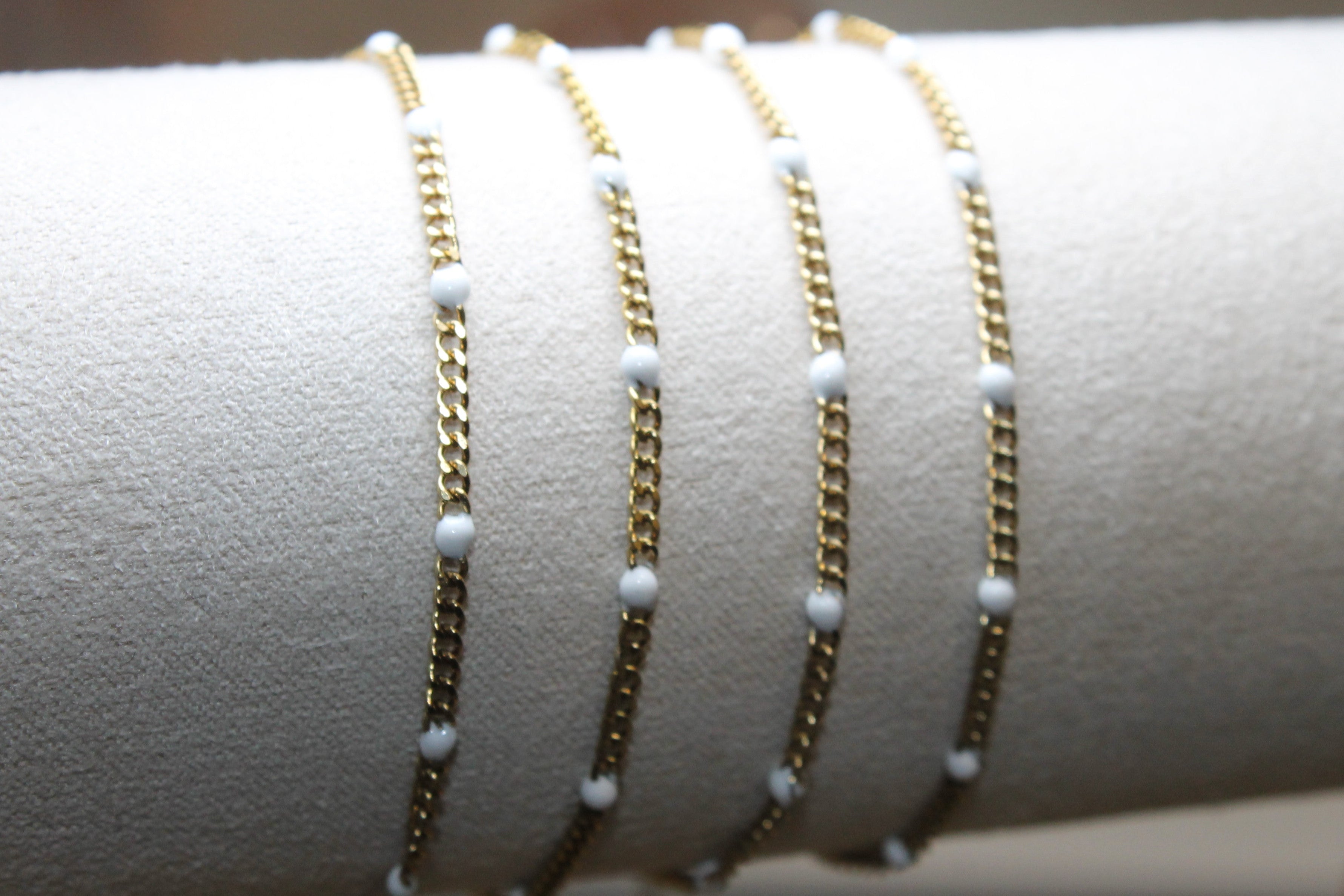 White Enamel Gold PVD Stainless Steel Curb Chain