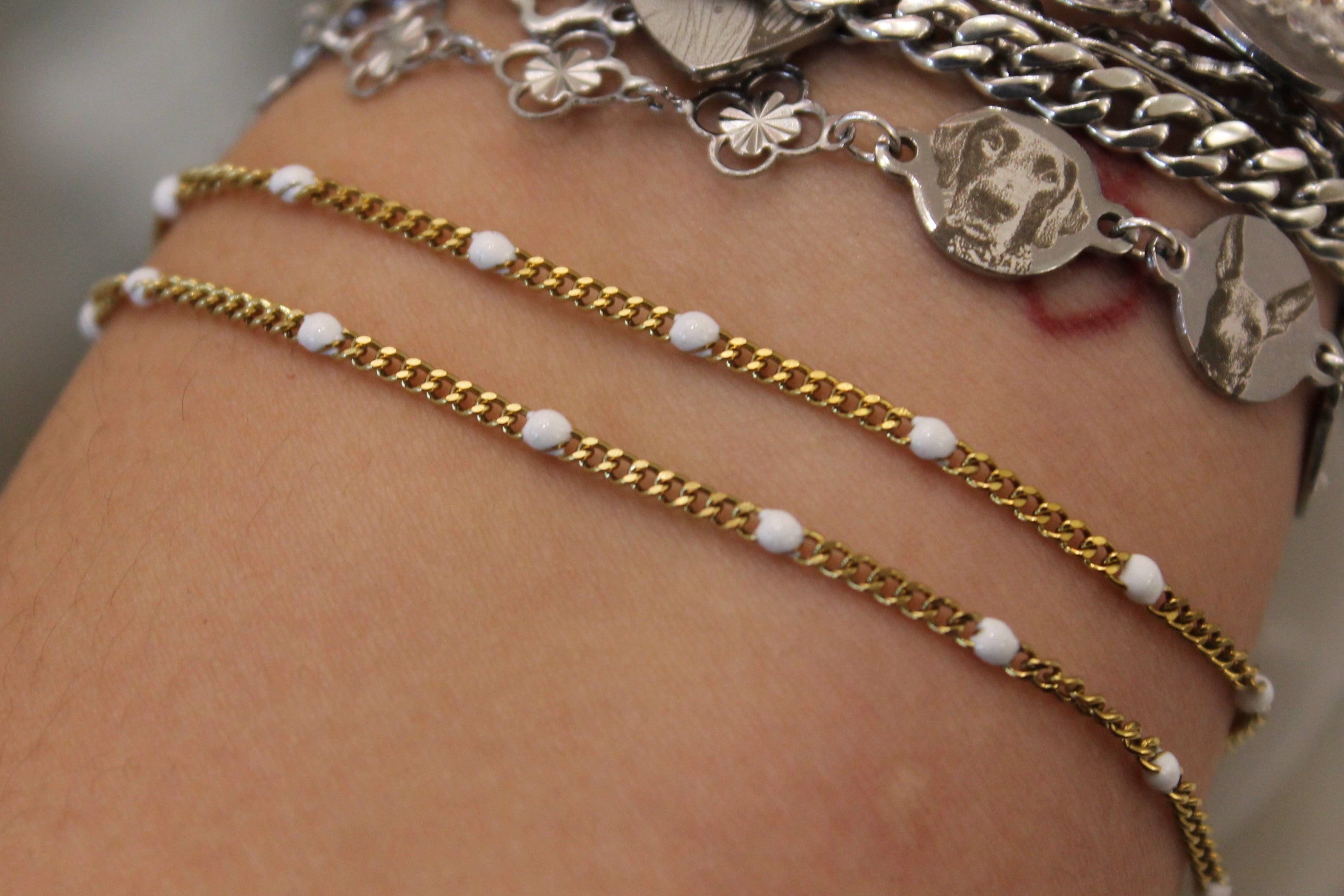 White Enamel Gold PVD Stainless Steel Curb Chain
